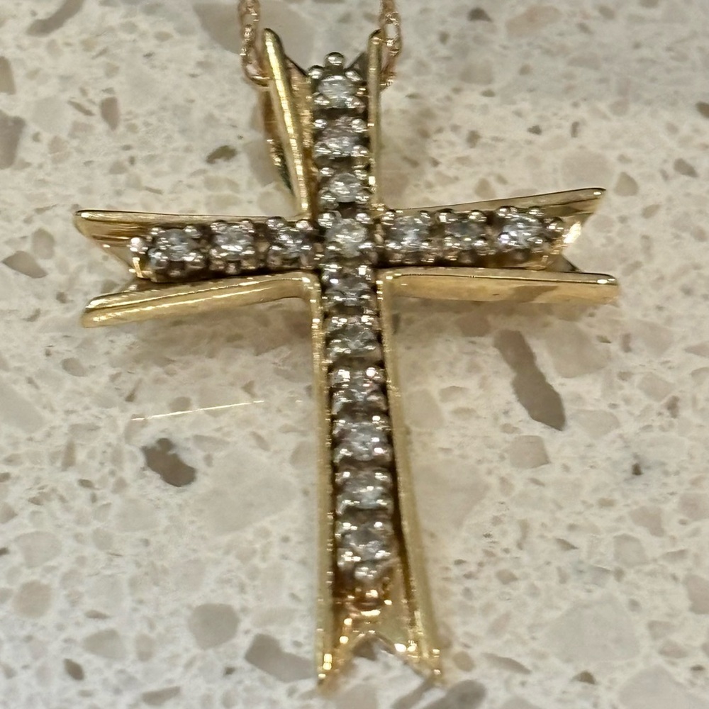 Elegant Gold and Silver Cross Pendant 4.70 gr